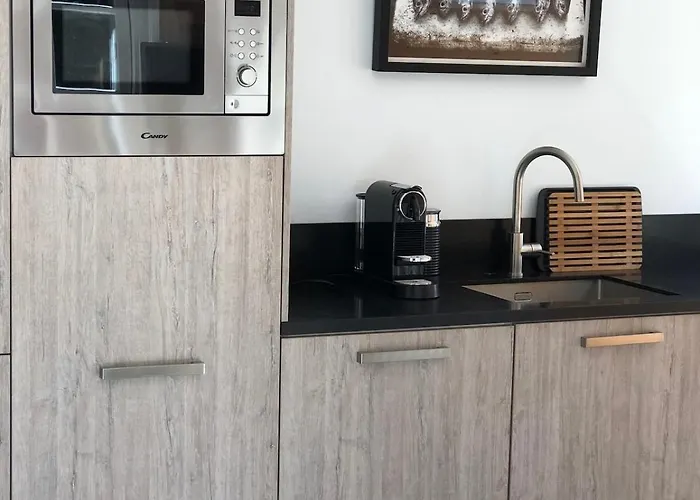 בית נופש T Ateliertje Noort ברחן